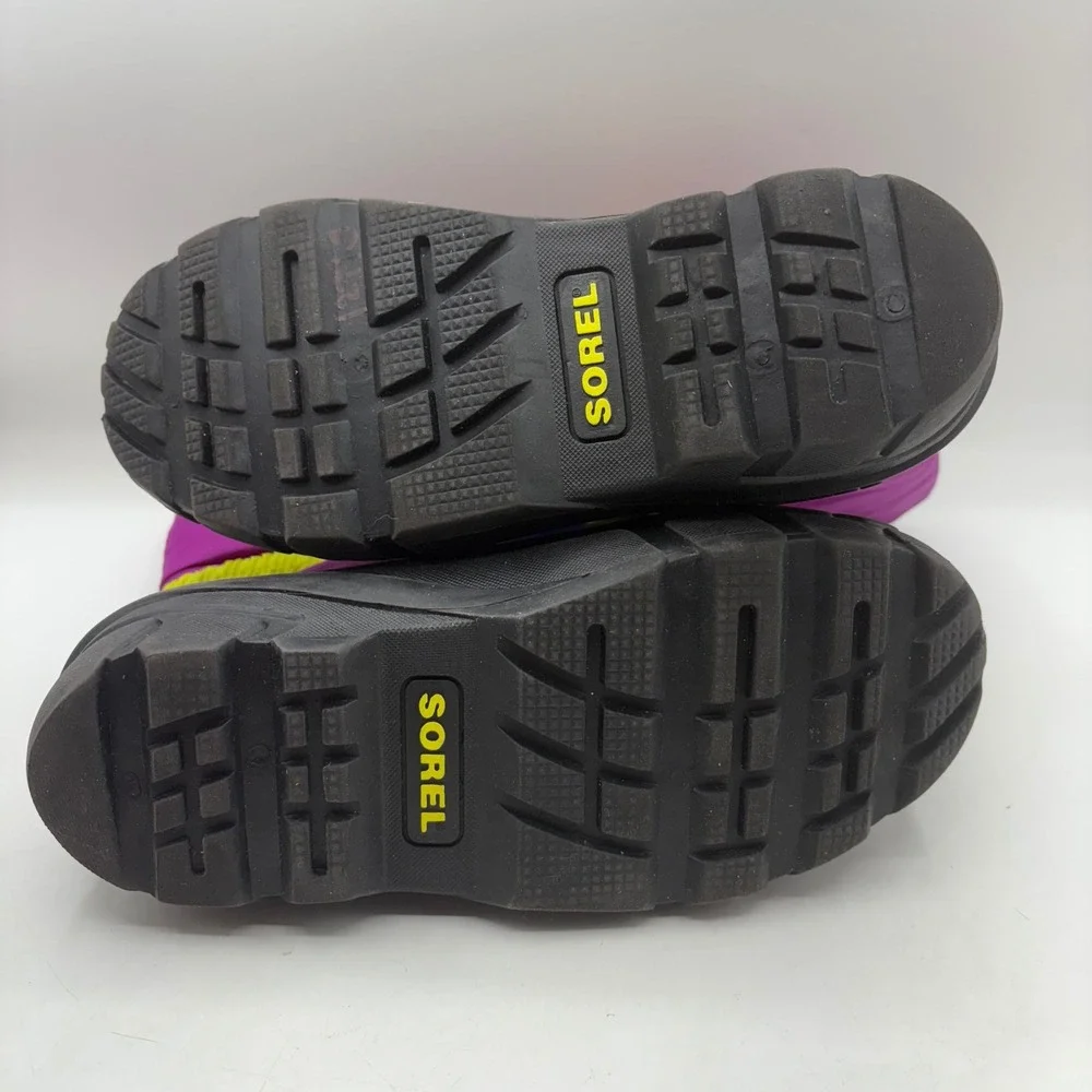 Sorel Flurry Youth Snow Boots Purple Magenta Yellow Size 4 Kids‎ Winter Warm